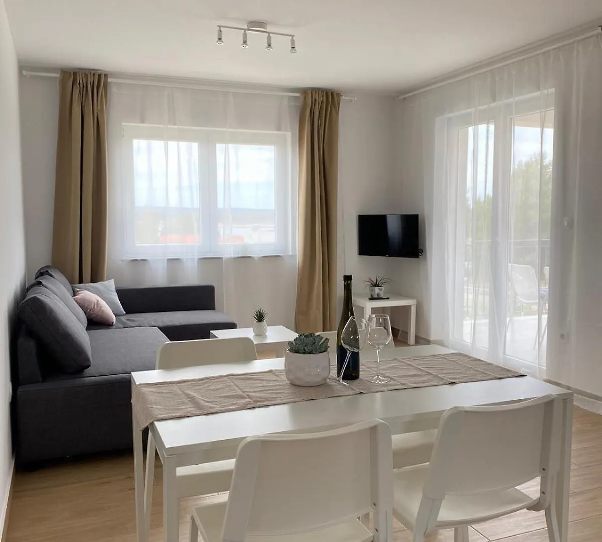 Martina Apartment Rab Town